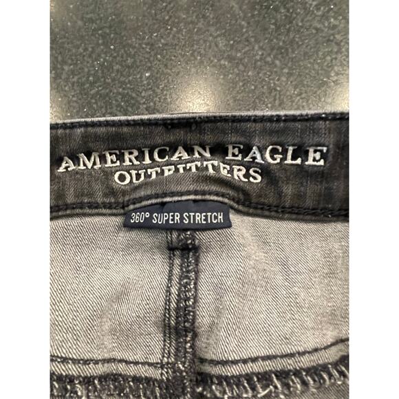 American Eagle Outfitters black faded Hi-rise Shortie denim shorts 12 - Picture 3 of 10